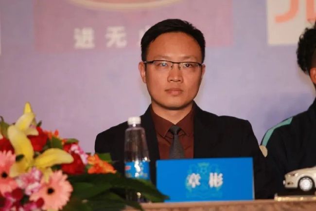 成人免费无遮挡