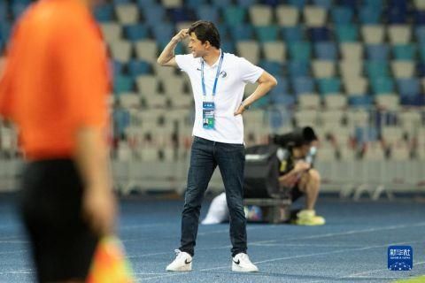 操日本女人逼视频