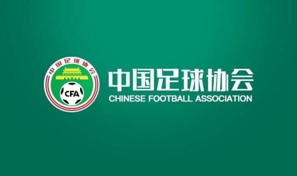 动漫女被男扒衣服吃胸视频